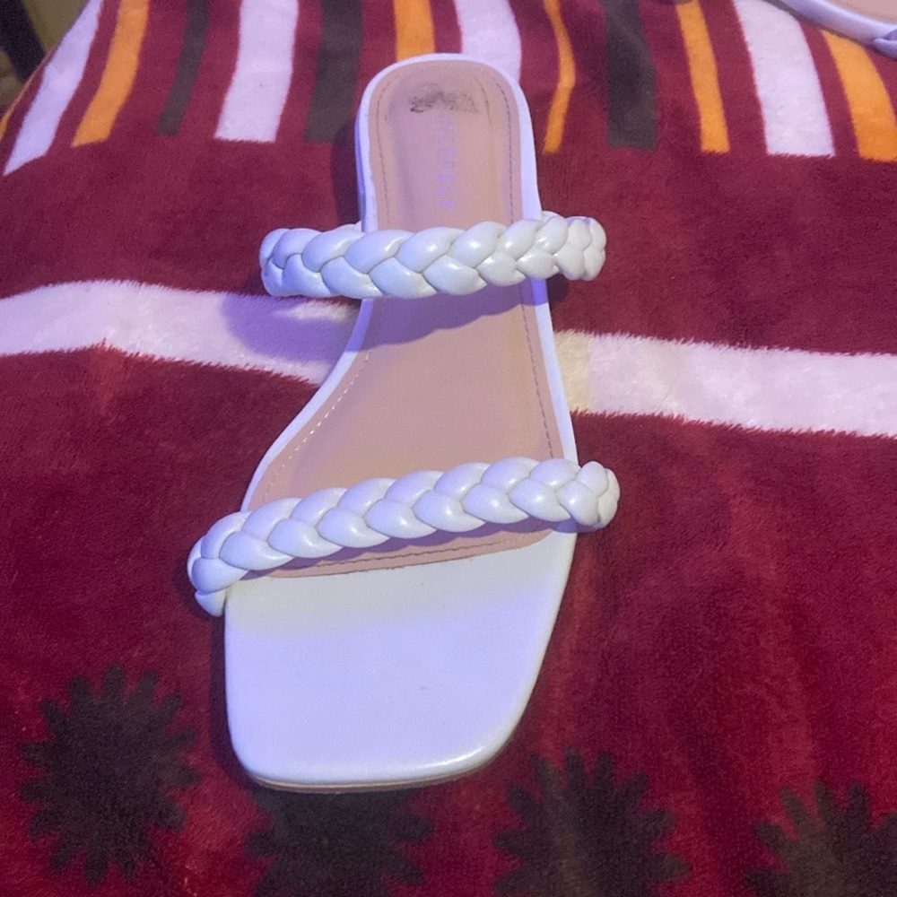 Sandals, size 7, brand sincerely Jules